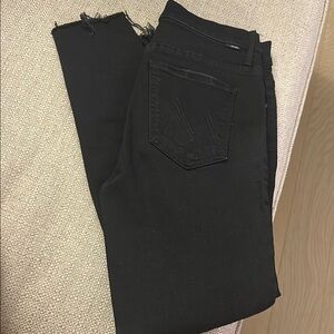 MOTHER Black Ankle Cropped Jeans
